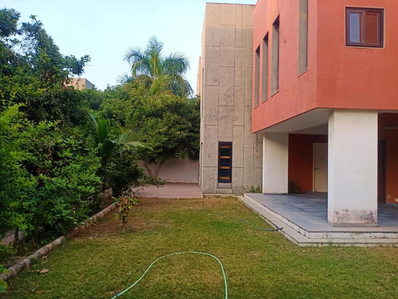 Villa-Safal Amrakunj Ahmedabad Luaran gambar